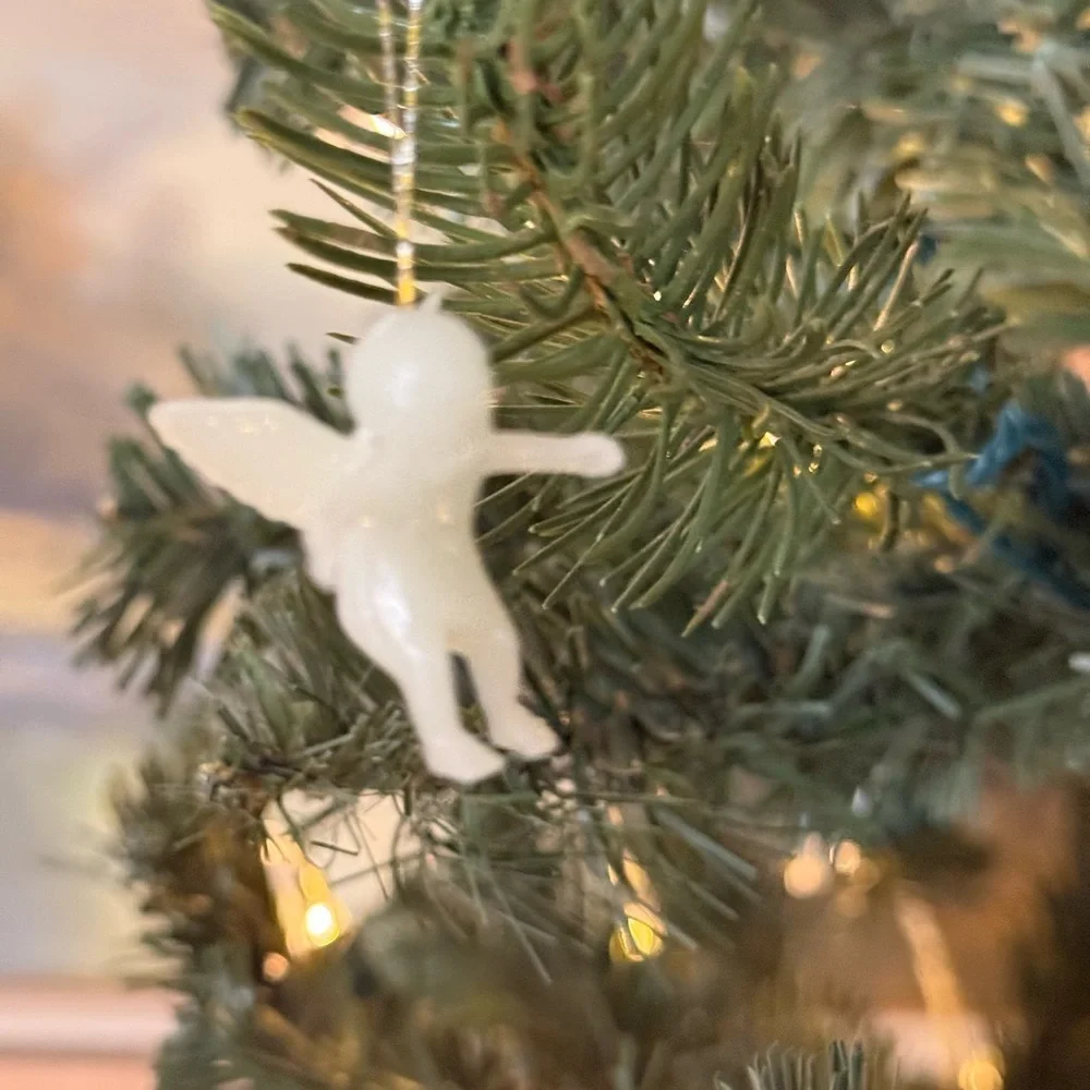 Vintage 1971 Tiny Cream Angel Cherub Ornament